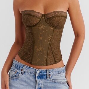Mistress rocks House of CB elegant lace underwire corset